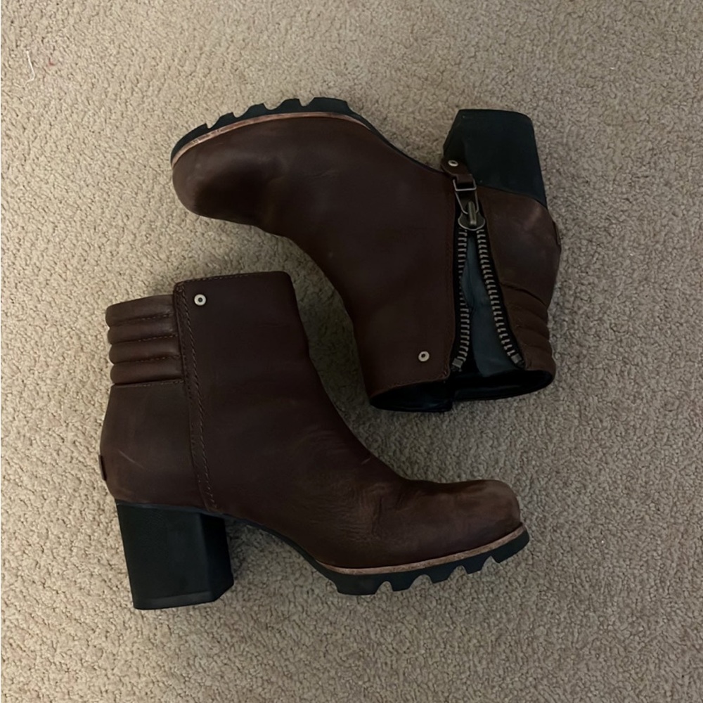 Sorel leather booties with rubber heel
